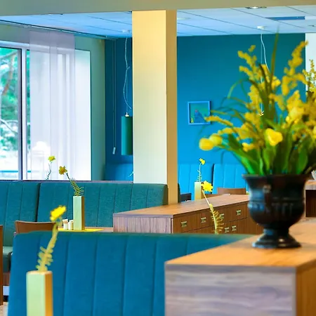 ホテル Fra Mare Thalasso ハープサル